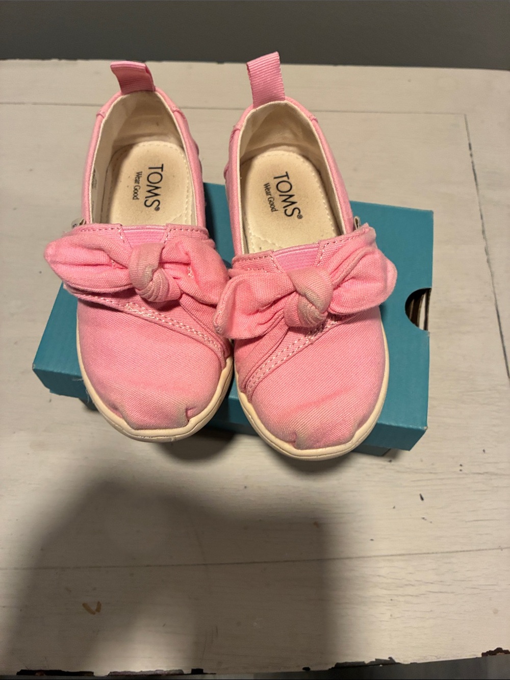 Toms Kids Pink Canvas Knot Slip-Ons with Heel Tabs